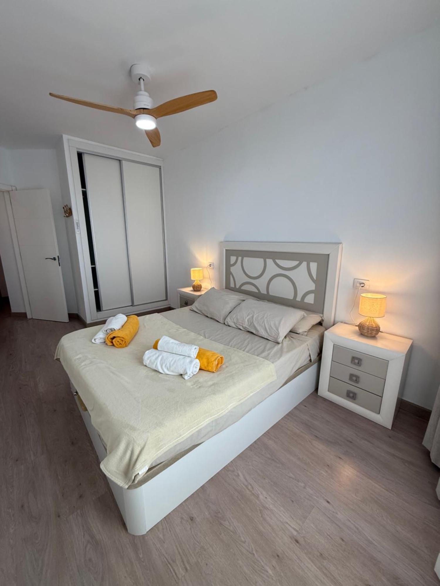 Seaside Paradise - 2 Bedroom Apartment With Ocean Views & Air Conditioning In Playa San Juan Exterior photo